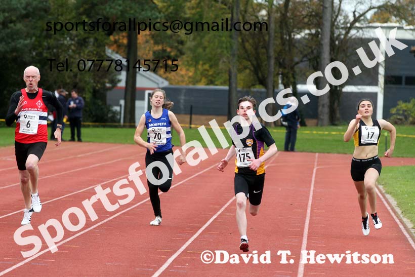 200 metres, NECAA Open Meeting, Morpeth, Sunday, October 18th. David T. Hewitson/Sports for All Pics